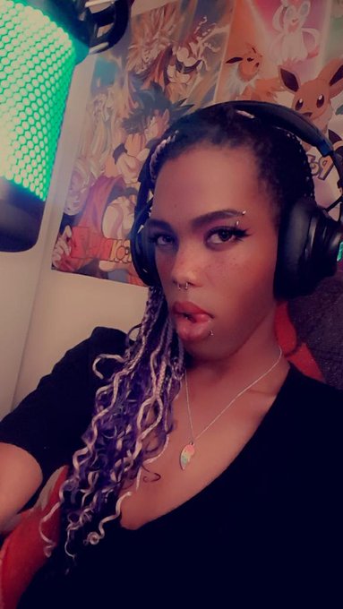 1 pic. Hey did anyone order a BBC GF? https://t.co/2obB40CDlW