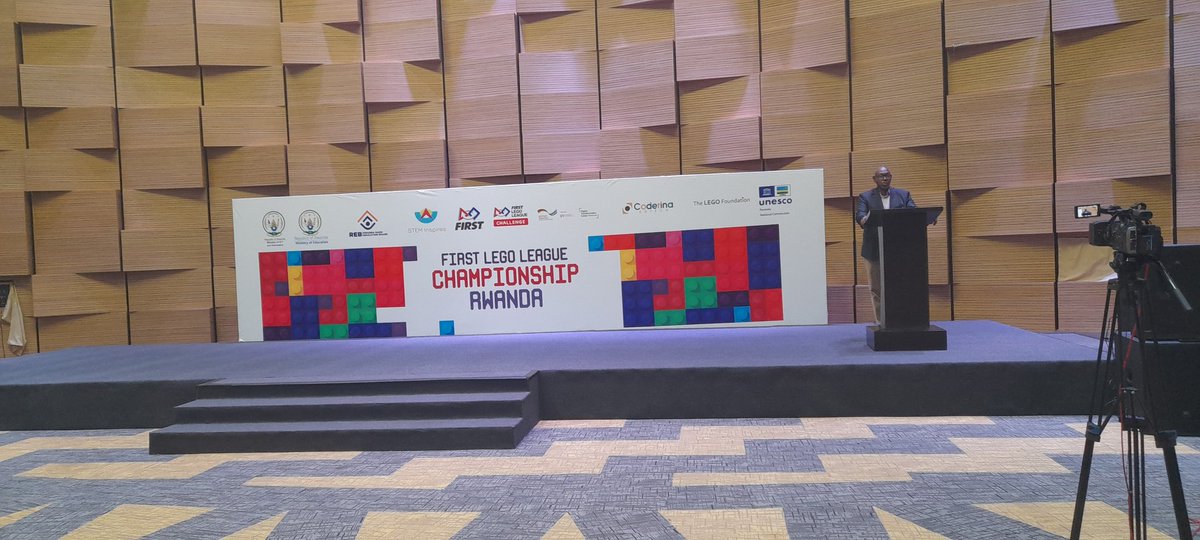 UNESCO_rwanda's tweet photo. #HappeningNow: #FirstLegoLeague Championship for High Schools in Rwanda. The Secretary General @cnru2020 appreciated the effort of @REBRwanda @Rwanda_Edu @RwandaICT @giz_rwanda @coderina Unesco n organising this #STEM innovative competion for students.
@UnescoEast @creativity_rw https://t.co/jy5oHDZ7BX