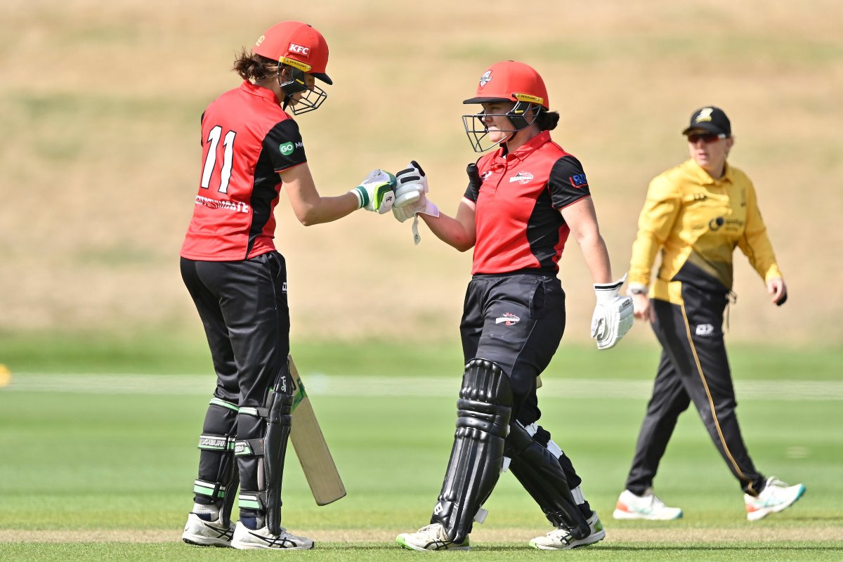 WHITE FERNS tweet media