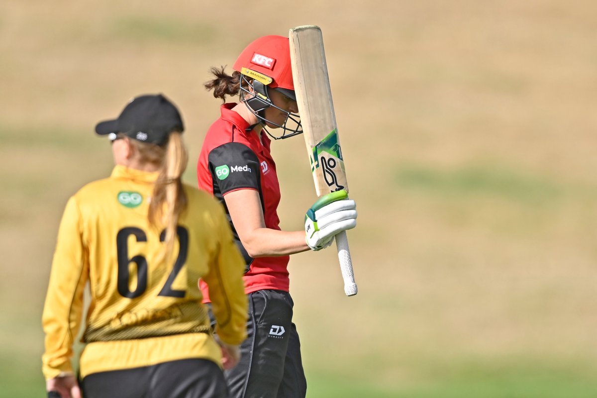 WHITE FERNS tweet media