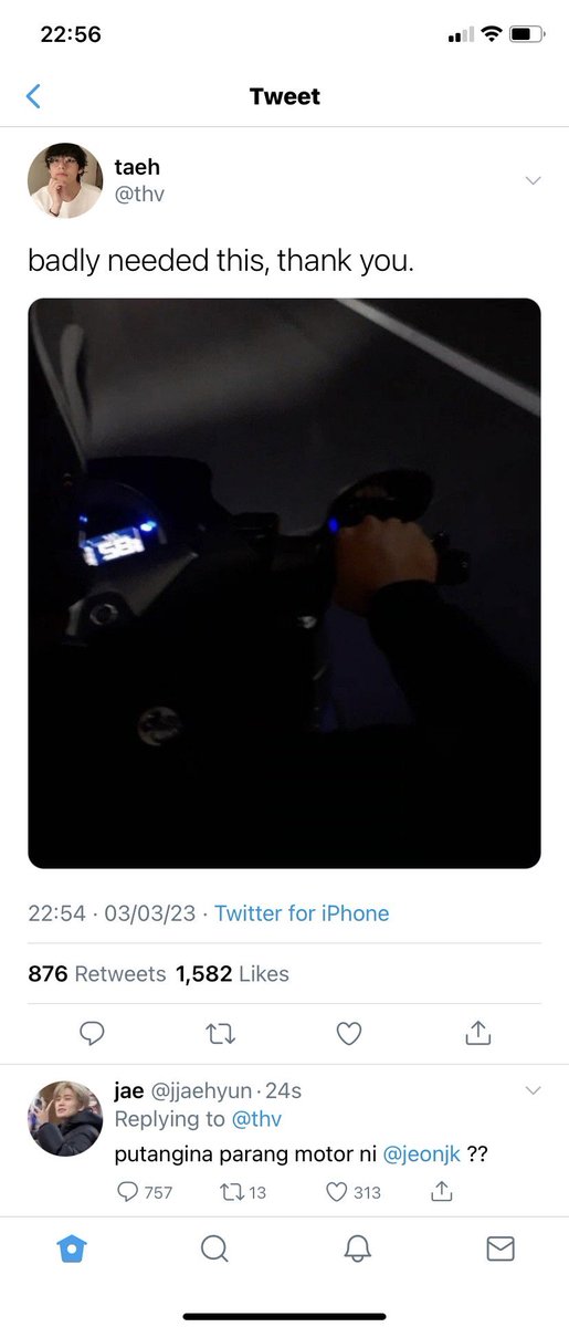likhakv's tweet photo. BLINDING LIGHTS.
— a filo #taekookau!

Driving at night was somehow an escape for Jungkook. It made him feel alone and free.

But when Taehyung came, he became a part of it.

“You’re driving too fast, Jungkook! Slow down!”

“Just trust me and hug my waist tighter, baby.” https://t.co/2r0CmTVx52