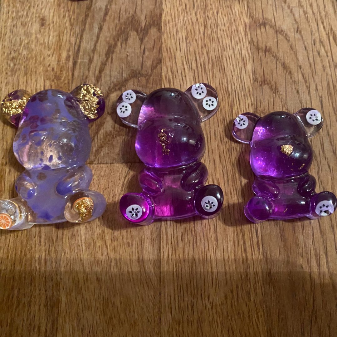 youngepilepsy's tweet photo. We’re giving a massive shoutout to Sofia who recently organised an #epilepsyawareness day at her school. She encouraged students to wear purple and raised funds by selling lovely resin creations. 

Sofia raised over £300 for Young Epilepsy in just one day - thank you Sofia! https://t.co/FQgcrgMHNt