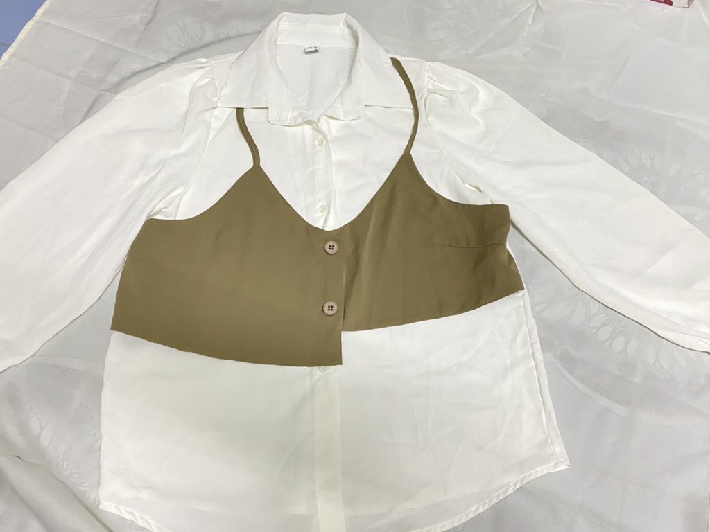AmJumpee's tweet photo. ส่งต่อเสื้อผ้ามือ 1 เยอะมากก #ส่งต่อเสื้อผ้า https://t.co/q4LfFl7aP5