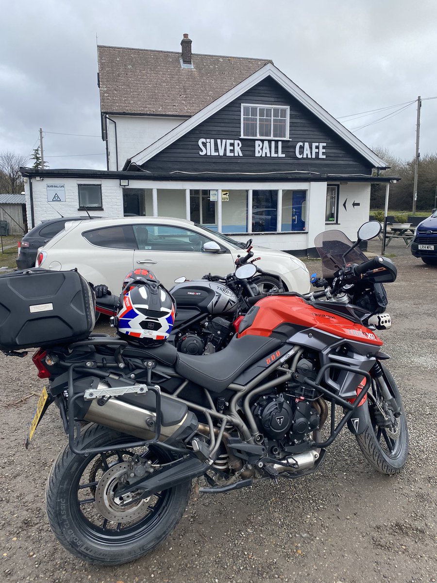 Emma Cleaver-Dowsett tweet media