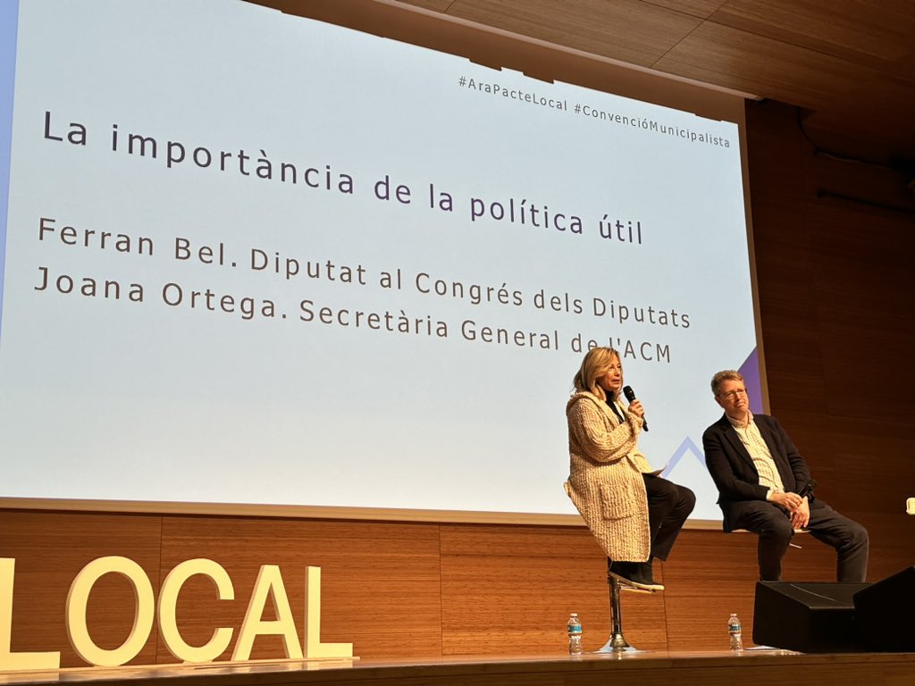 La importància de la política útil -a la convenció municipalista <a href="/AraPacteLocal/">Ara Pacte Local</a> - de la mà de <a href="/joanaortega/">Joana Ortega</a> i <a href="/Ferran_Bel/">Ferran Bel i Accensi</a> El millor exemple del bon fer, del bon treball i d com cal exercir el servei als pobles i al País x tal d fer la vida de les persones més fàcil <a href="/MalgratEnsMou/">Malgrat ens Mou</a>