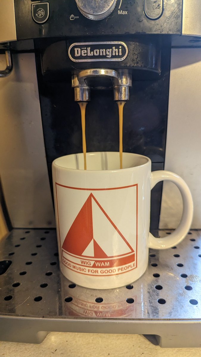 Every great morning starts with great coffee.  None of that Costa or Starbucks junk, proper coffee, made here at Lantern Towers in he most excellent @radio_wigwam mug.☕☕☕

#Coffee #CoffeeTime #coffeelovers #RedLanternRecords #radiowigwam