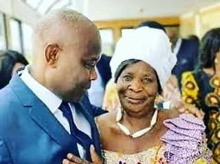 Na sema aksanti, buana Mungu, wa milele na milele !Je dis merci mon Dieu Tt-Puissant ! Twasakidila wa bugny Nvidi Mukulu wa maweja! Matondo mingi, Mokonzi na lola pe na se! Notre gratitude, pour cette année de plus, ds la vie d notre Mwalimu <a href="/VitalKamerhe1/">Vital Kamerhe</a> <a href="/ChaturHamida/">Hamida Kamerhe</a> <a href="/nanzigi/">Chantal Chere, M.A.</a>