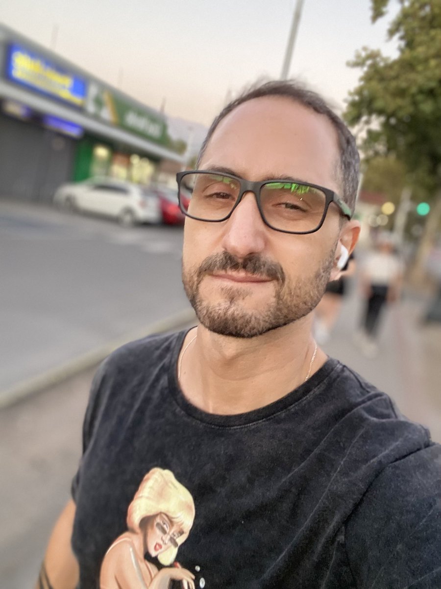 adrianguspin's tweet photo. Caminar por ahí… https://t.co/eTk97q4U8X