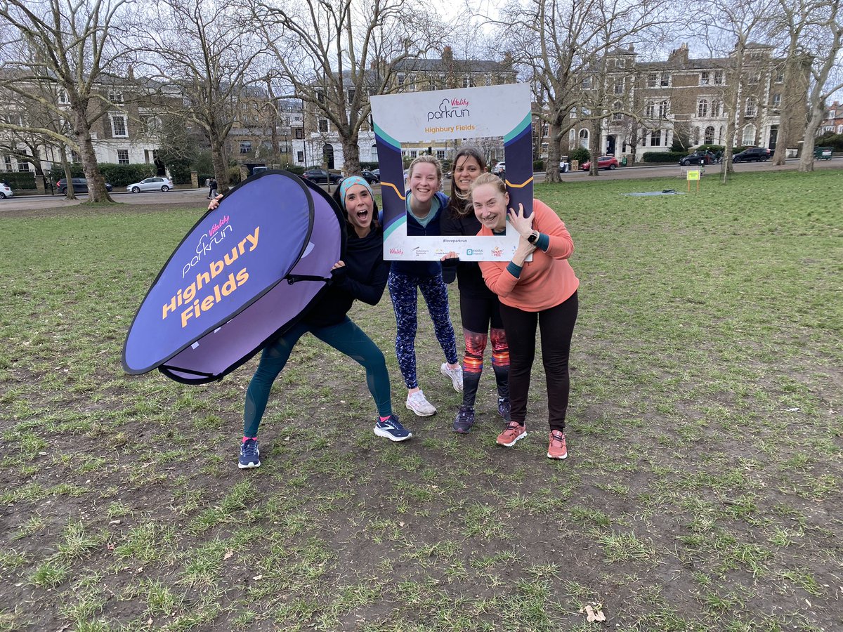 Awesome <a href="/highburyparkrun/">🏔🍓🌾 Highbury Fields parkrun</a> this morning with these mums. Thank you <a href="/parkrunUK/">parkrun UK</a> for such an amazing initiative 🏃🏻‍♀️💪🏼
