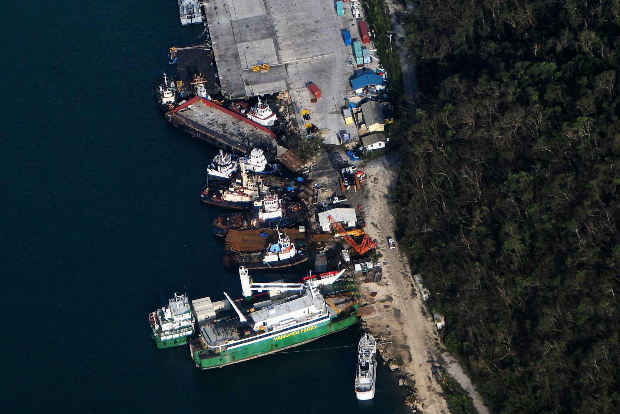 FqXshLRagAIUnoA?format=jpg&name=large