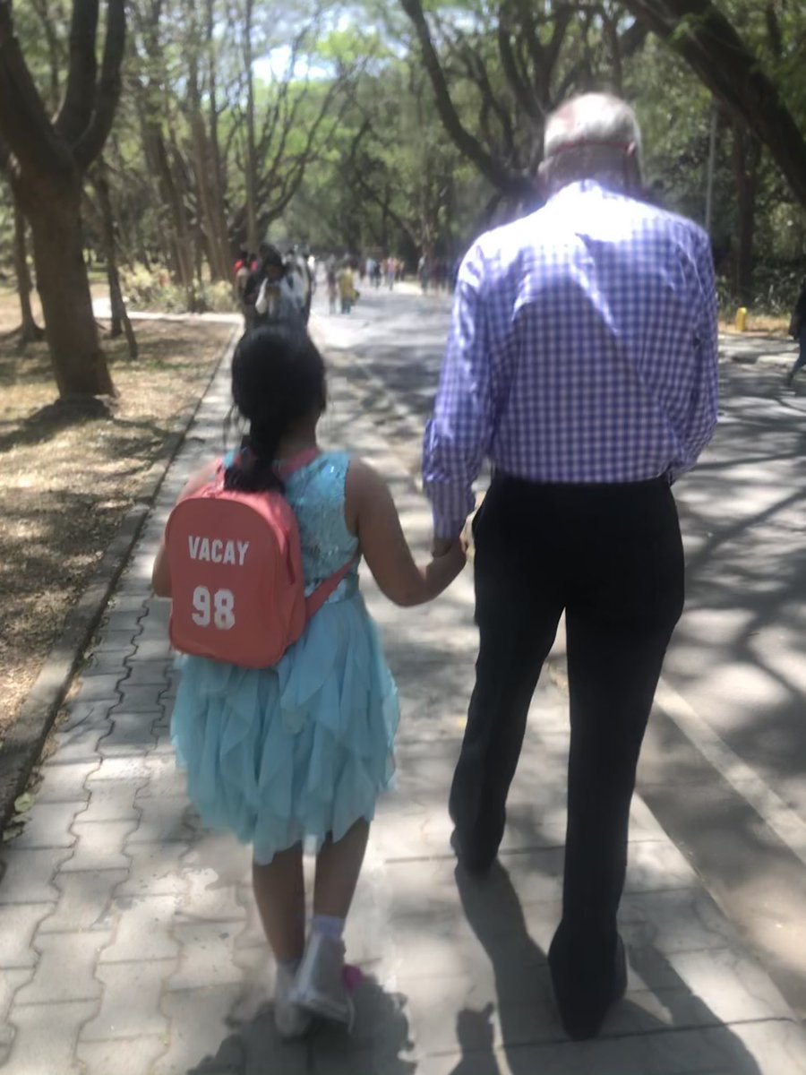simplysahaan's tweet image. Took dad and LO to IISc today. He touched the ground before entering his alma mater 🥺
Got a tour of the place by a 76 YO who felt like a 21 YO all over again 😇
#nostalgia #IIScOpenDay2023