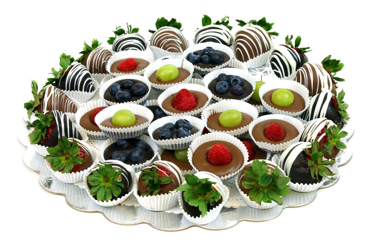 SuziSweetShoppe's tweet image. Spring is almost here🌷and with it comes so many special celebrations. 🎉 

Easter, graduation parties 🎓 bridal showers 🎁 holy communions, and more. 

Every occasion is better with one of Suzi's party platters. 😍 Give us a call to plan your perfect platter today!
732-796-0115