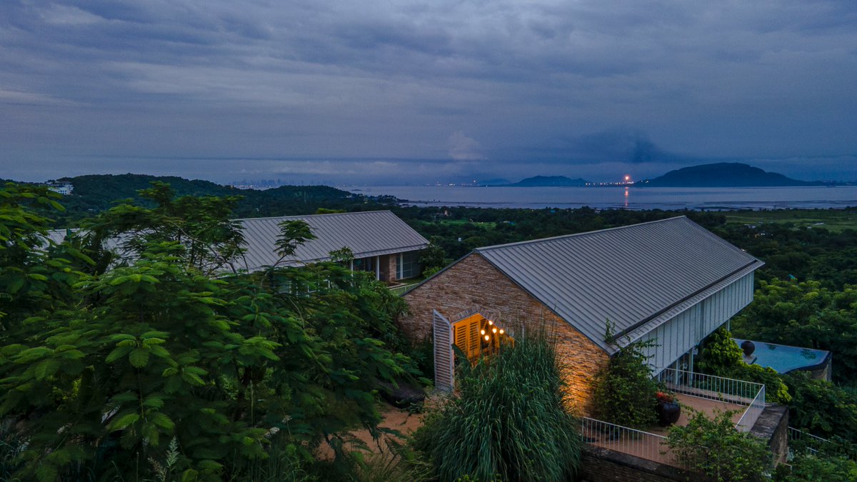 kmandassociates's tweet image. "A good house is one which has a clear organisation. 
A great house is one where you can get lost." - Robert Verrijt

#therayvilla #tropicalliving #livinginnature