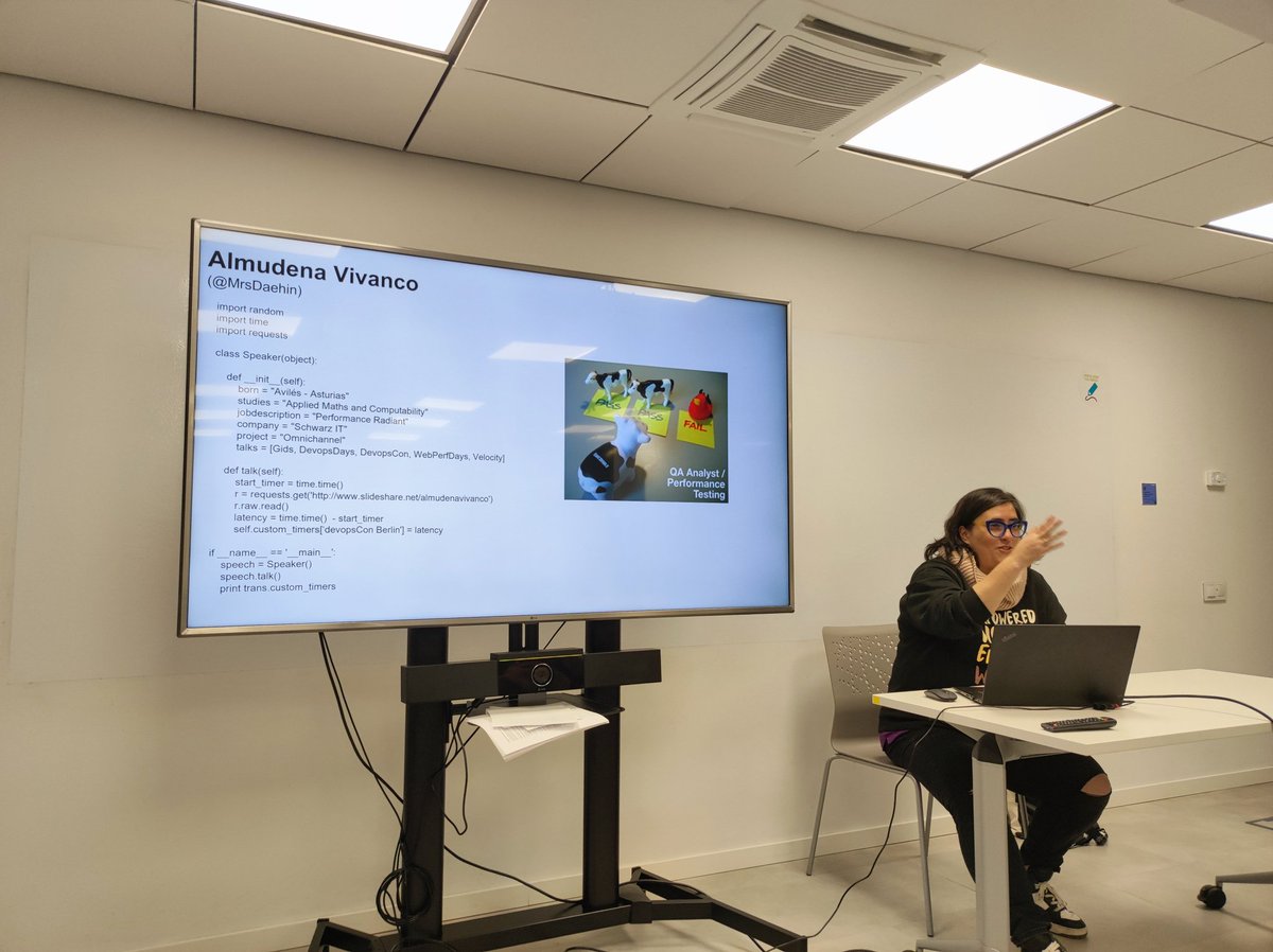 rsciriano's tweet image. Sigue la #netcoreconf, ahora @MrsDaehin contándonos que es esto de #chaosengineering y como nos puede ayudar para que nuestras aplicaciones sean mas resilientes