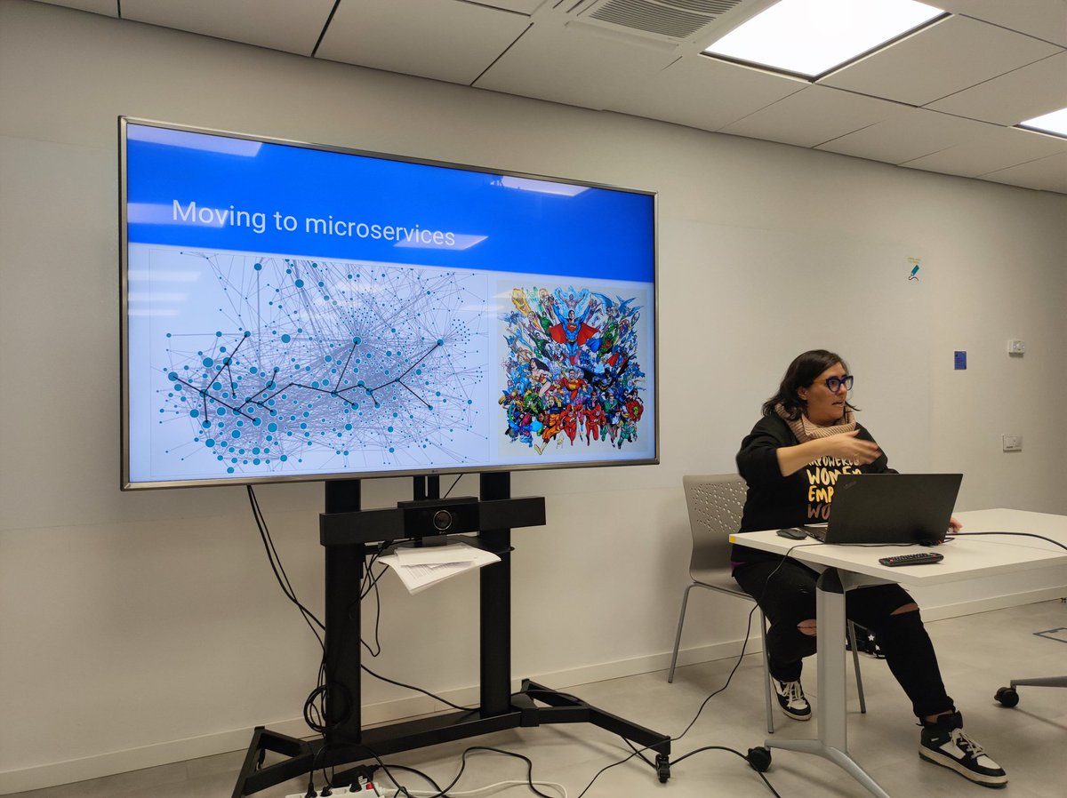 rsciriano's tweet image. Sigue la #netcoreconf, ahora @MrsDaehin contándonos que es esto de #chaosengineering y como nos puede ayudar para que nuestras aplicaciones sean mas resilientes