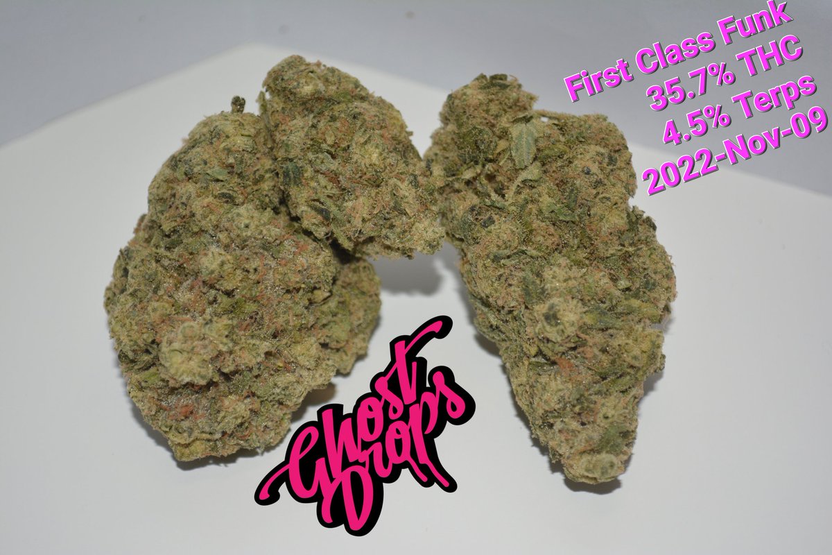 _Kodise_'s tweet photo. It's one of the biggest nugs I've ever got from the legal market,with an amazing 7.5g and 3.8g nug. The first class funk is definitely my favorite of the 3 first lunch of Ghost drop 🔥🔥🔥
Keep up the good work!

#Weed #420community #CannabisCommunity #cannabisindustry #STONER https://t.co/t2mF15N2NY
