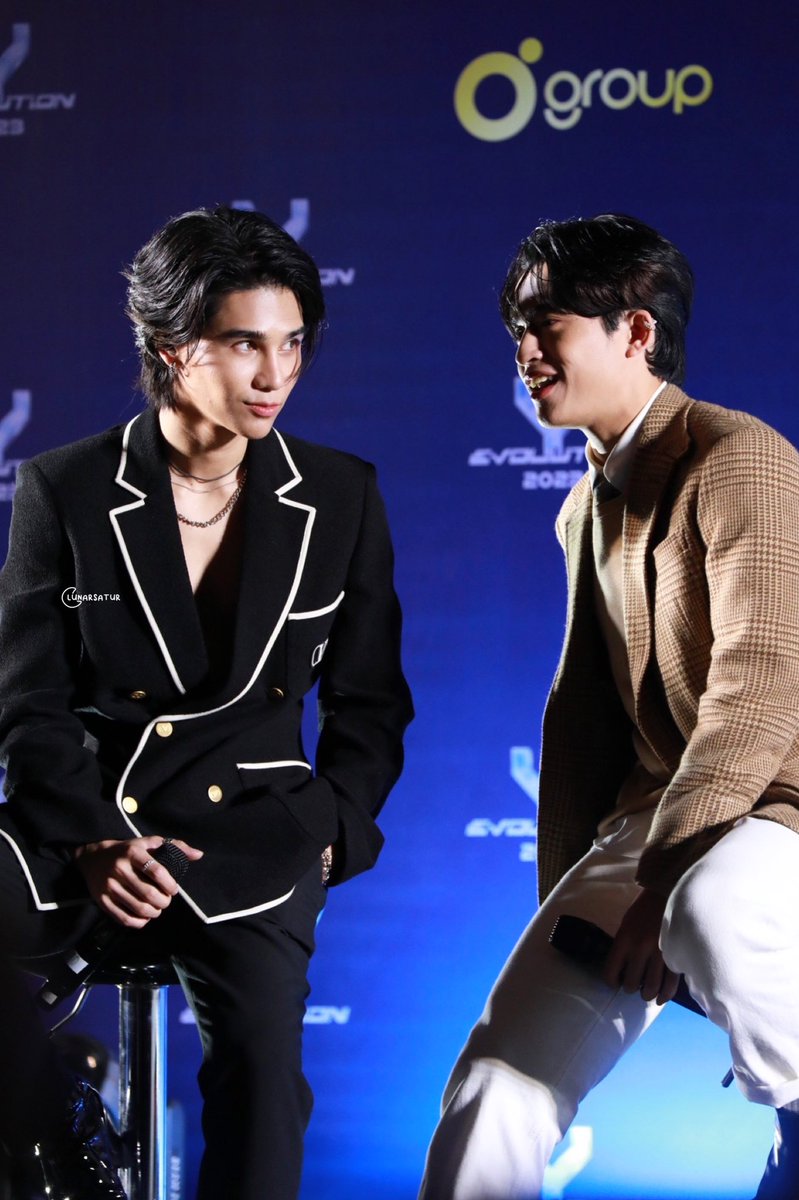 lunarsatur's tweet photo. i have so much to say but i’m so tired and lost for words, i just wish for jeff’s and nong code’s happiness always, in return for being part of the happiest time of my life. 🥹🤏🏻
@jeffsatur @BarcodeTin
#YEvolutionxJeffBarcode
#DearJeffCode https://t.co/uygUD5sXVM