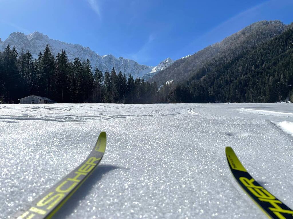 Such a perfect day at the Poden / Bodental Valley 
.
.
.
.
#xcskiing #cross-country #skiing #winter #snow #outdoors #mountains #sports #gorgeous #beauty #nature #bodental #poden #austria #visitcarinthia #fischerski instagr.am/p/CpX3XCdoz8S/