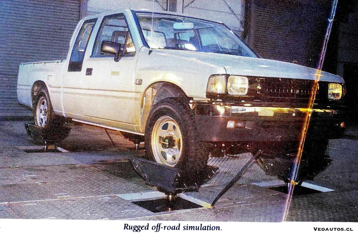VeoAutos's tweet photo. #Veoautosdeldía Chevrolet Isuzu LUV Space Cab 1988 2.3L y procedente desde Japón, 57 unidades 0Km 4x2 se comercializarán en Chile aquel año
Link para ampliar ➤https://t.co/gbu4WiD3Zr

#spacecab #chevroletluv #isuzuluv @isuzu_argentina @addict_car @thecarfactoids @RiveraNotario https://t.co/TbRSStfUnQ