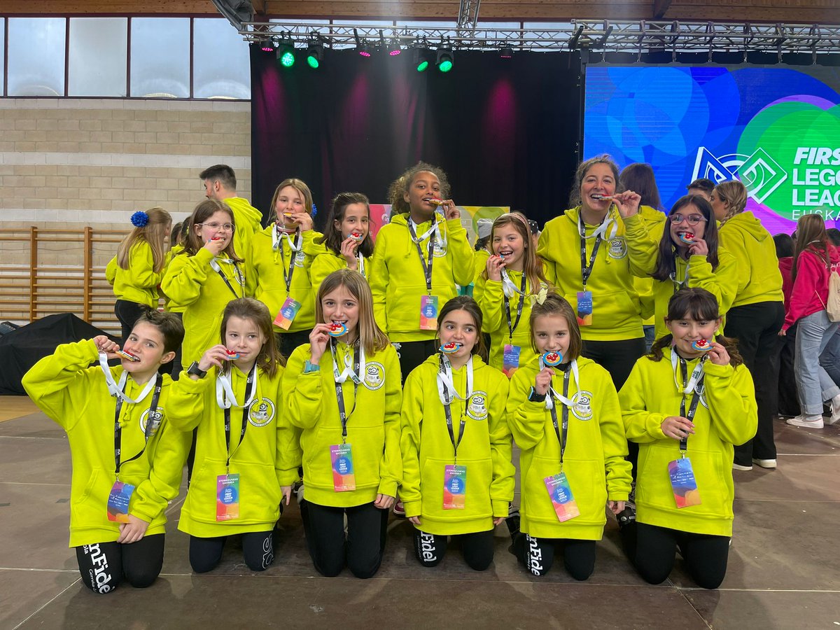 sanfidel_ikas's tweet image. Txapeldunak! 🏆🏆 Zorionak, makinak! Lan izugarria First Lego League txapelketan, SANFITEK_LAND! Lau sari lortu ditugu: lehiaketaren 1. eta 2. sariak, eta, gainera, robotaren diseinu eta portaera onena. Bikain egin duzue! 

#Zientzia #Teknologia #Robotika #FLLEuskadi