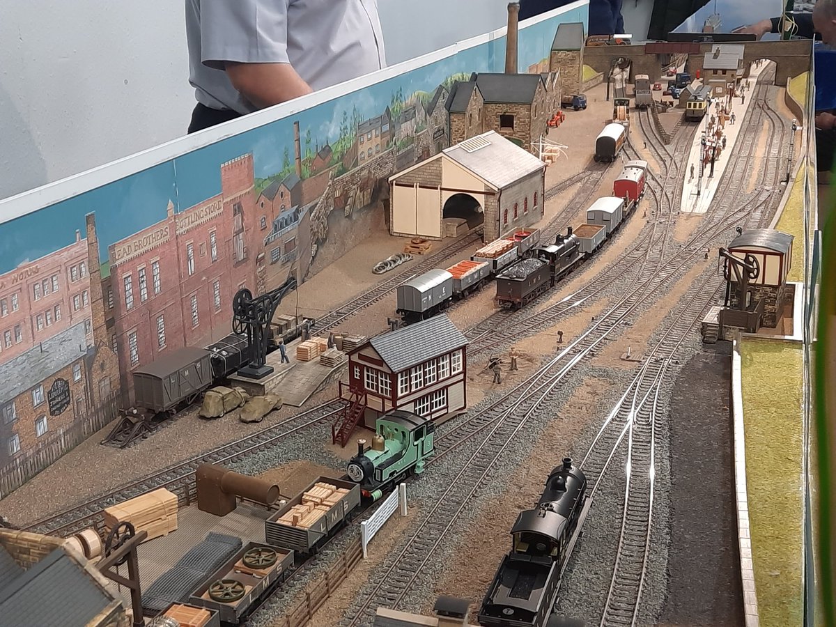 So I went to a little model exbo at Rainhill today. It were nice.