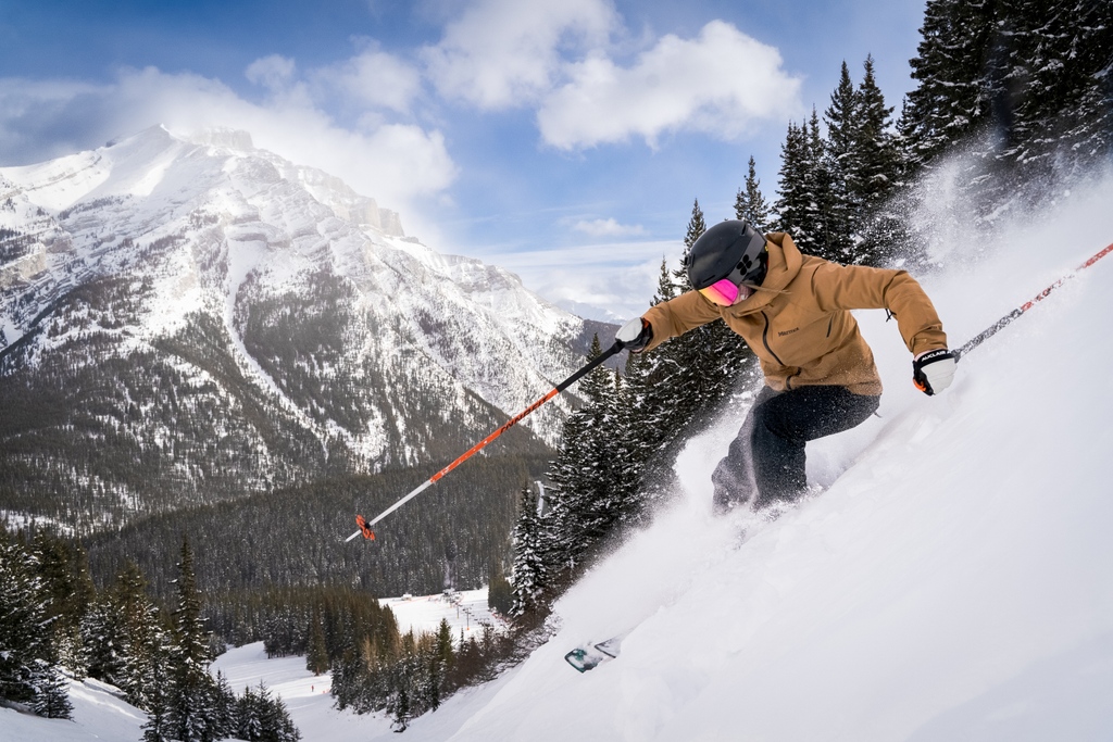 SkiBig3's tweet photo. Happy weekend everyone! We hope you're all getting out there to catch some quality turns today 💫

#mtnorquay #mightyquay #skibig3 https://t.co/llkx9VJy5Z