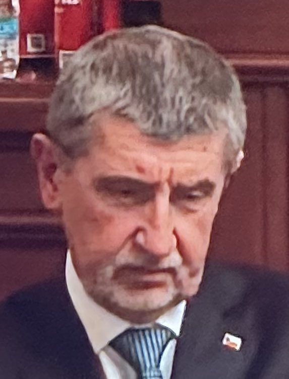 notsorichbitch's tweet photo. ja kdyz zivot zivotuje https://t.co/LimVEy0F9U