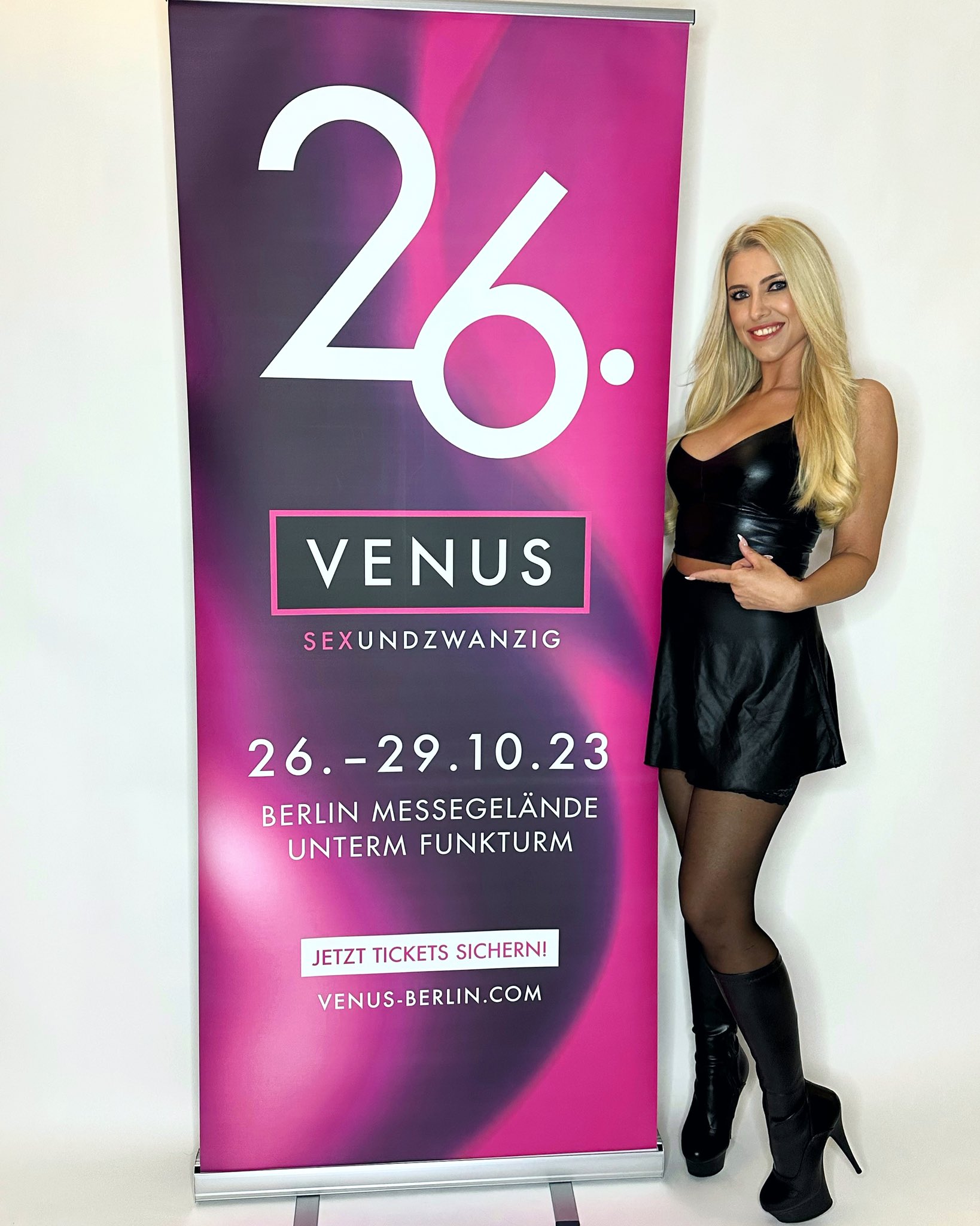 TW Pornstars Daynia. Twitter. 💜💗 VENUS 2023 💗💜 Jetzt schon mal Termin