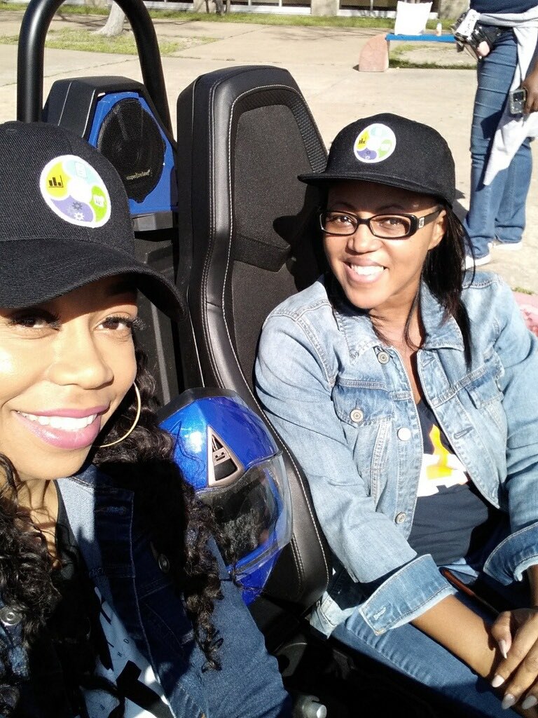 DrAliciaMartin's tweet image. It’s a slingshot at the @HISD_assessment #DataSeries 📊💙