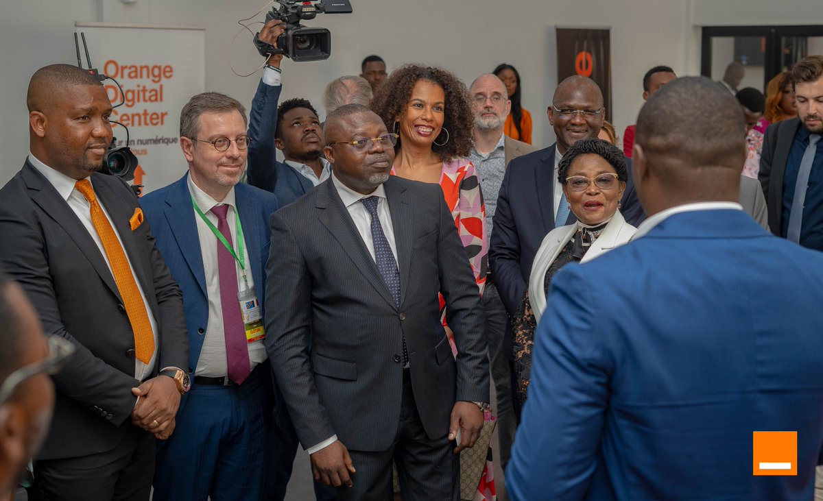 orangeafrica's tweet photo. Nous inaugurons ce jour avec @Orange__RDC le 15e #OrangeDigitalCenter d'#Afrique et du #MoyenOrient

L’objectif est de former gratuitement les jeunes Congolais au #numérique - particulièrement les femmes - de renforcer leur employabilité et encourager l’#entrepreneuriat innovant. https://t.co/3towVkYUec