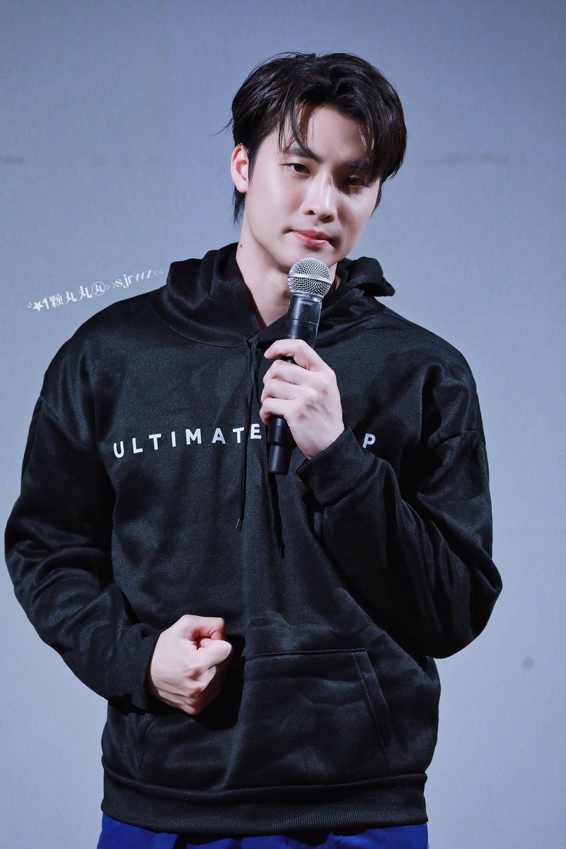 sjrwz's tweet photo. 📸230304

手手真好看🤭

@m34nismind @ZaanookJukkroww 
#บริการหลังการขาย
#MeanPhiravich 
#MeanTro https://t.co/Mdhzxj7meC
