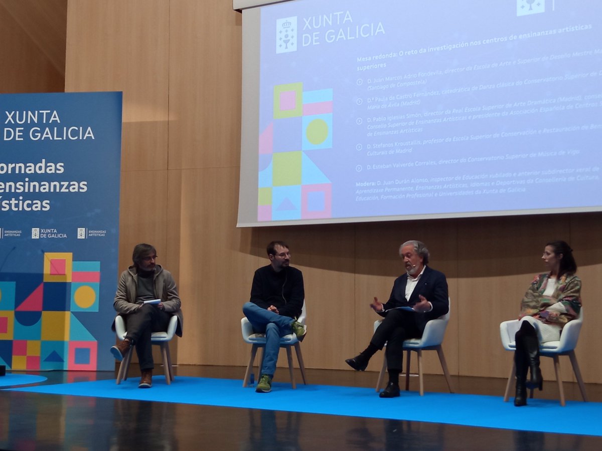 Apropiada ocasión para intentar recuperar cierta actividad en Twitter. 'II Xornadas de ensinanzas artísticas' organizadas en un tiempo de evaluación de anteproyectos de ley sobre estas enseñanzas. #enseñanzasartisticas #ensinanzasartisticas
