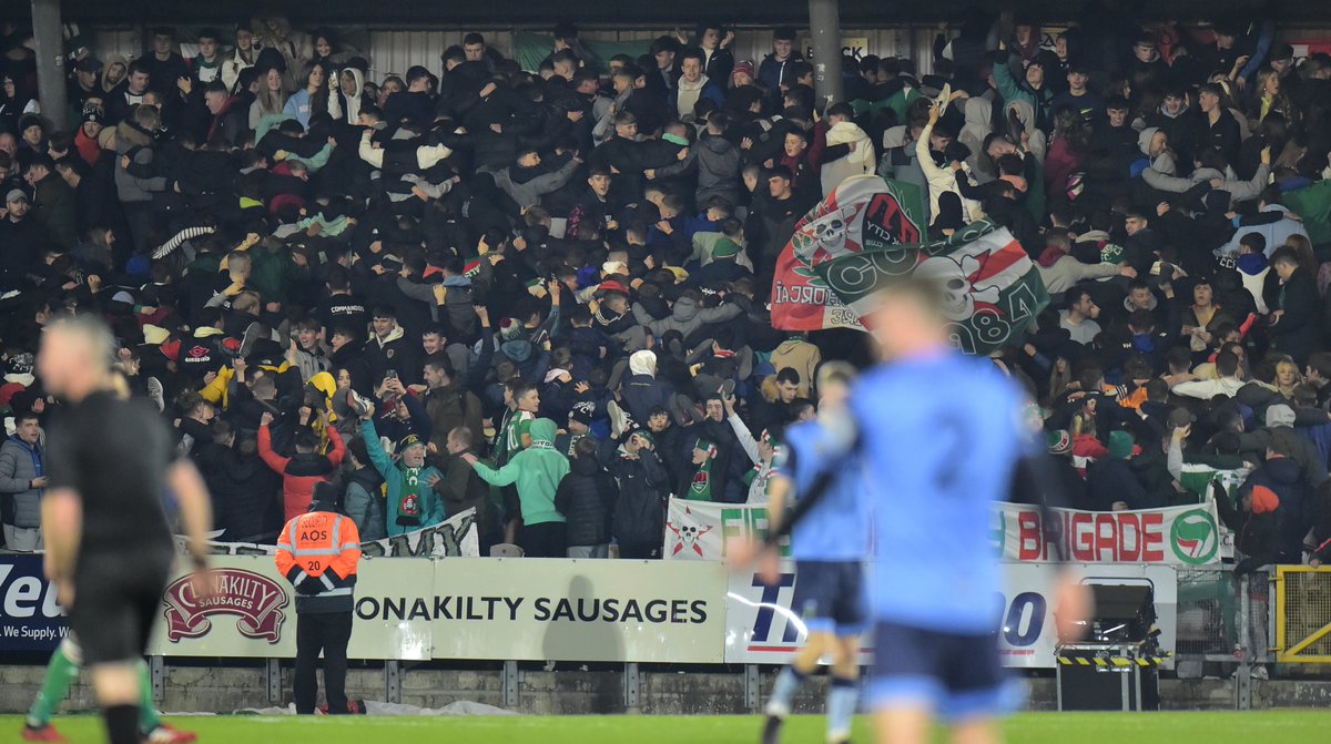 All smiles at Turner's Cross last night! 😁

The best place to spend a Friday evening in Cork 💚

#CCFC84