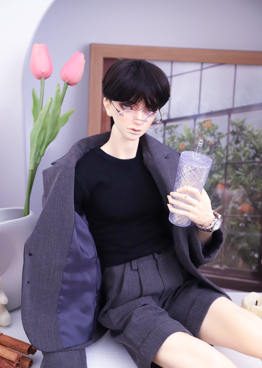 Potter4142's tweet photo. 단델
귀여워보이고 싶엇던 교수님 https://t.co/Lkb3HdhaBQ