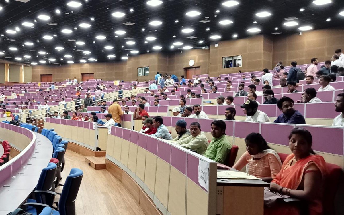 SandeepPoundrik's tweet photo. Participated in MMUY workshop for category C beneficiaries. Great energy. #BiharHaiTaiyar https://t.co/sqou7tq2ba