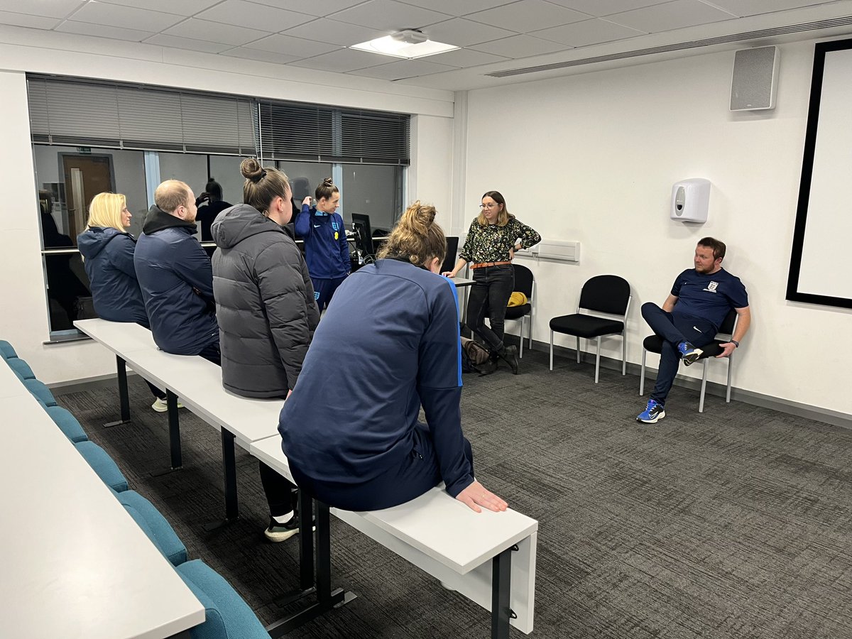 FAWHPFC_NW's tweet image. Thank you so much to @TessFlood from @McrInstSport coming to deliver to players, parents &amp;amp; coaches from our Goalkeeping Centre and FA Talent Management Programme around the Menstrual Cycle. 

So important to get the conversation in the room so we can support female athletes.