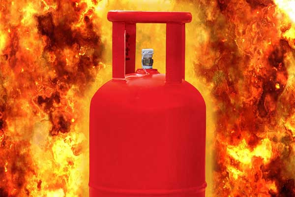 daijiworldnews's tweet image. Ten of family injured in gas cylinder explosion in Bengaluru
daijiworld.com/news/newsDispl…
#GasCylinder #blasters #Blast #bangalore #bangalorenews #injured #daijiworld #daijiworld247 #daijiworldnews #daijiworldnews247