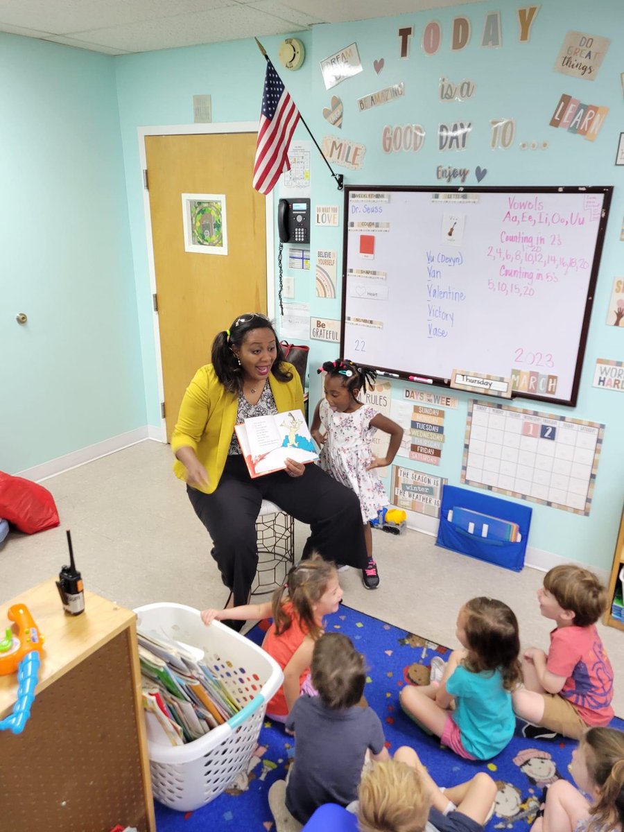RachaelTutwiler's tweet photo. A highlight of my week: reading to my sweet girlโs Prek-3 class. Green Eggs and Ham by Dr. Seuss provided a great lesson in try something before you say you donโt like it. (SN: it was wacky hair day:) ๐ง๐พ๐ฅฐ๐ #READJAX https://t.co/UTK1UIKFbG