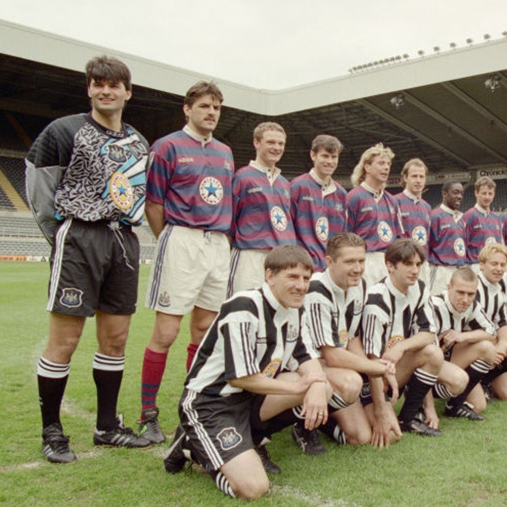 bawheedbobbles's tweet photo. Available to purchase now ⚫️⚪️ Follow the link in bio, Restocks on Rangers and Arsenal socks also ⚽️ #bawheedco #retrosocks #retrofootballsocks #classicfootball #football #premierleague https://t.co/GHu6vNvSCy