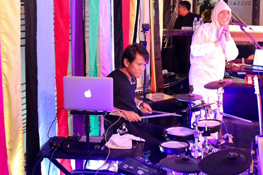 w/ @drIyeb .. 3-3-2023 

🎛️: <a href="/abahcRott/">jaya</a>