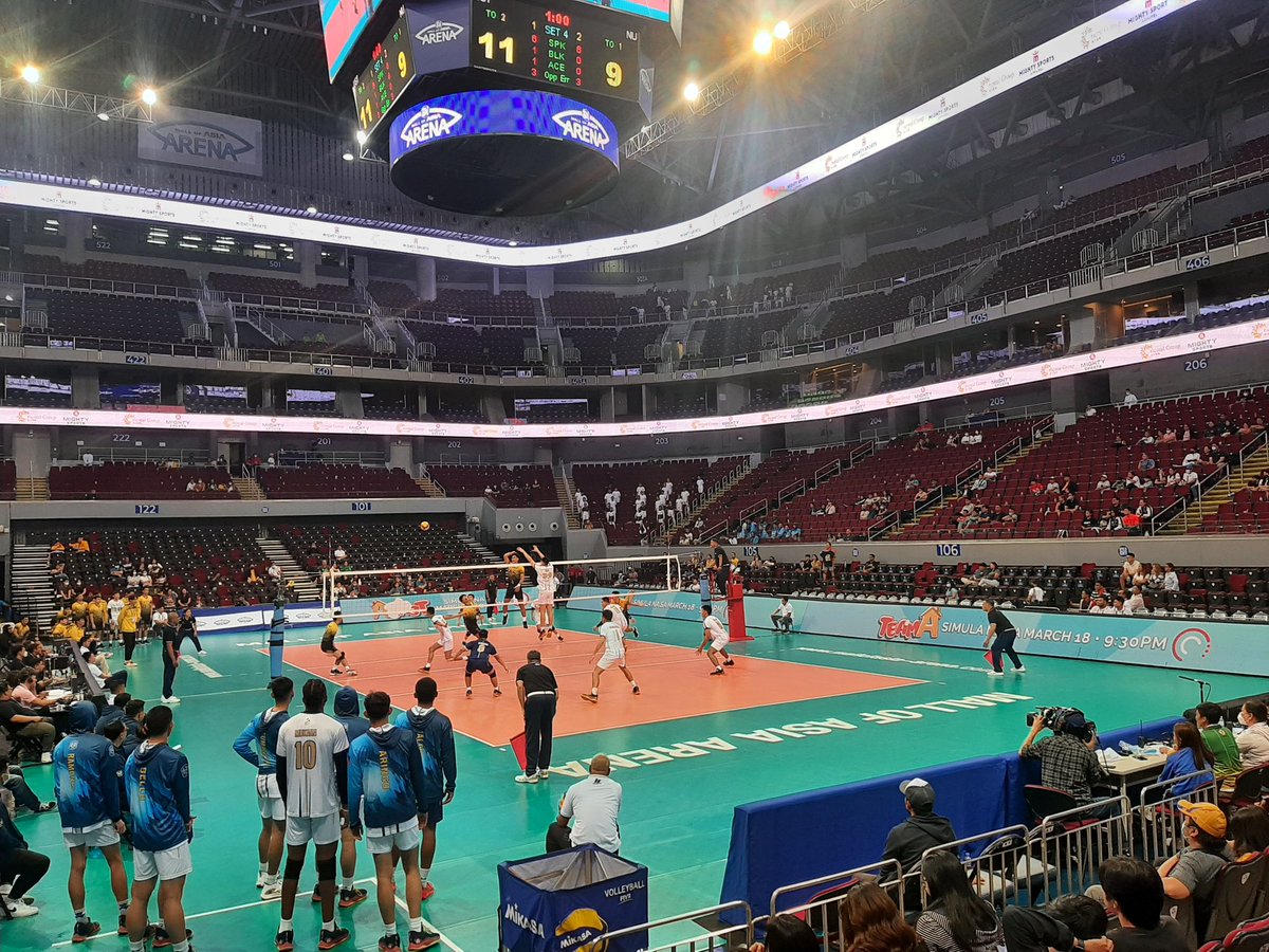 theo78's tweet photo. Good men's match to cap your Saturdsy! #UAAPSeason85 #NUvsUST https://t.co/FD48ZD13sz