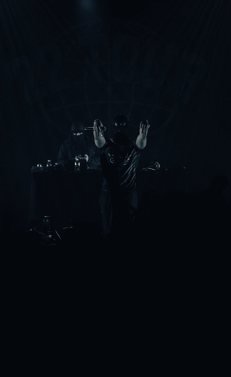 TheoMiege's tweet photo. @Ashe_lz quelques pics de son concert à Bordeaux @aminefrsi @Ashe_lz https://t.co/kdOZuM16wm