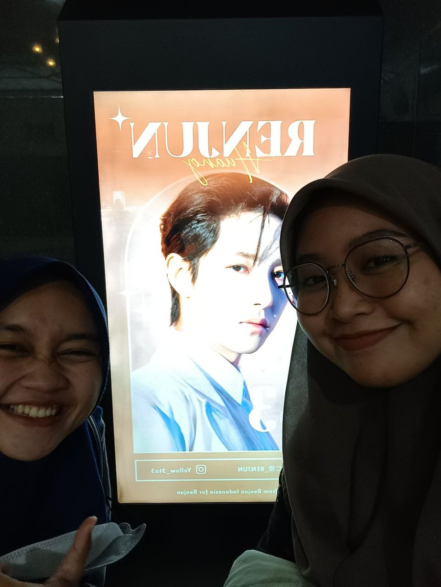 slaayixingg's tweet photo. thanks to @323Project_ID  dah ketemu sama koko injun nih di stasiun solo balapan💓 https://t.co/Xxvg4y8ST4