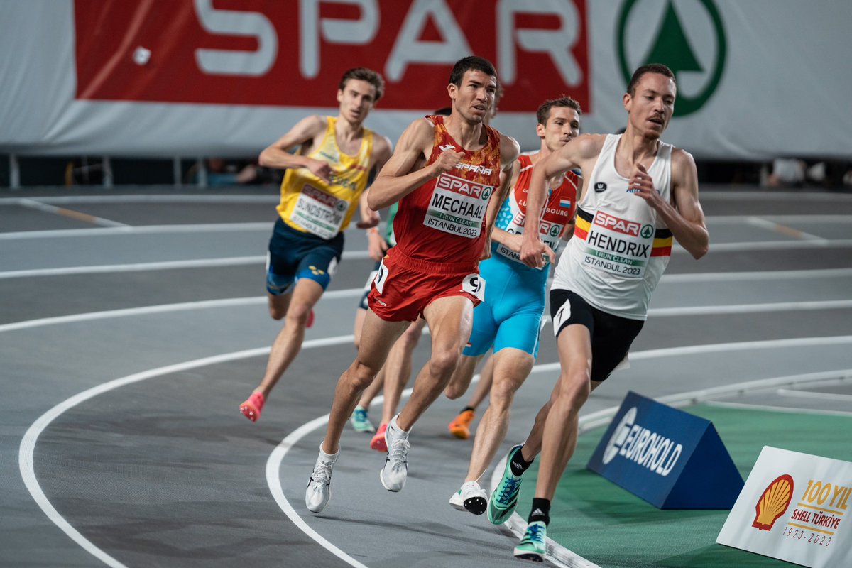 adelmechaal's tweet photo. Mañana a por la final 🔥
Cabeza y corazón. 
Mañana os necesito España 🇪🇸 detrás del 📺 empujando fuerte 💪🏼. 

Ganas de levantaros del sofá 🛋️🙌🏼. https://t.co/tXUrY7yWpd