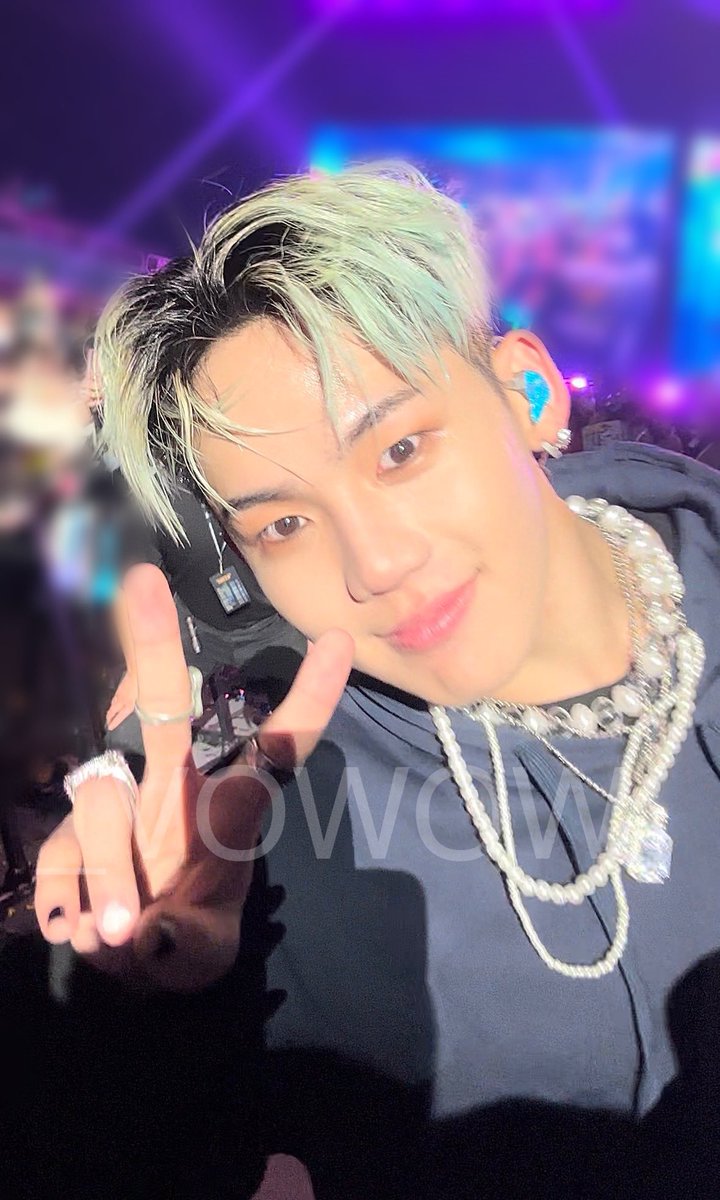 HYUNSUK 😭😭😭😭😭😭😭😭😭