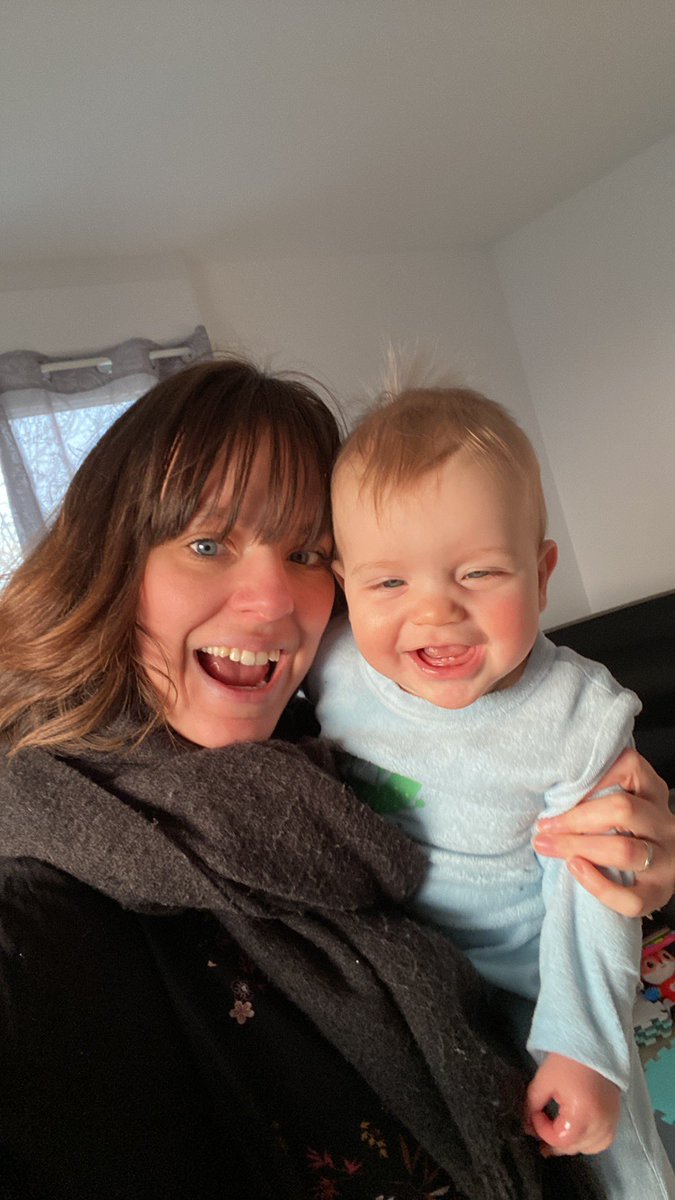 Melamoche_'s tweet photo. 2 ans - 1 an - 6 mois - maintenant https://t.co/GvWnULeKJQ