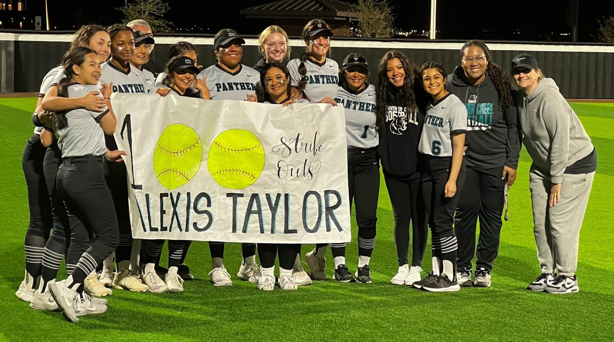 Another complete game for Alexis Taylor. She went over 100 strikeouts and had 20 strikeouts this game.  Two triples tonight, she has a .565 batting average, and a .688 OBP. @alexis83815014 @utpb_softball @IGDFW_Bryant