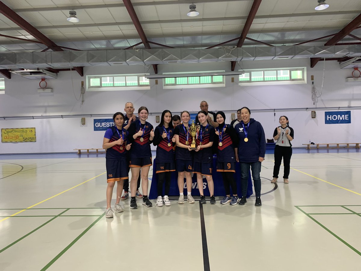 Another incredible day of #School #Life at TIS. 24 basketball #games and 13 #TEDx speakers. Finishing the day with proud students and 2 Championship trophies 🏆. GO Owls #Tashschool
