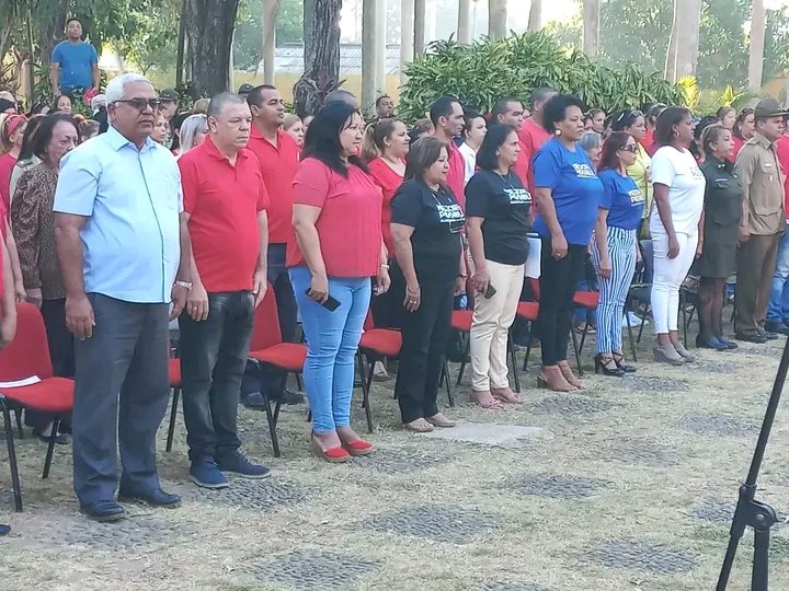 GalanCuba's tweet photo. Celebra la #ProvinciaGranma acto nacional por el 8 de marzo, felicidades #MujeresEnRevolucion #MejorEsPosible @DiazCanelB @DrRobertoMOjeda @PartidoPCC @CapoNapoles @EduardoLpezLey3 @MilanesJerez https://t.co/Od6uzvTgb4