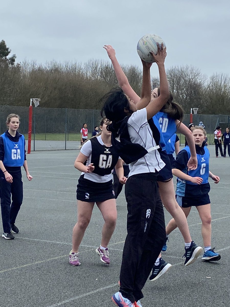 PatesSport's tweet photo. Lots of matches, lots of age groups and 3 schools all playing lots of netball! Thank you for a great morning, @HerefordCS and @MalvernStJames Schools! More pics to follow #patesnetball #netball #schoolsport https://t.co/pRO1bkTvD5